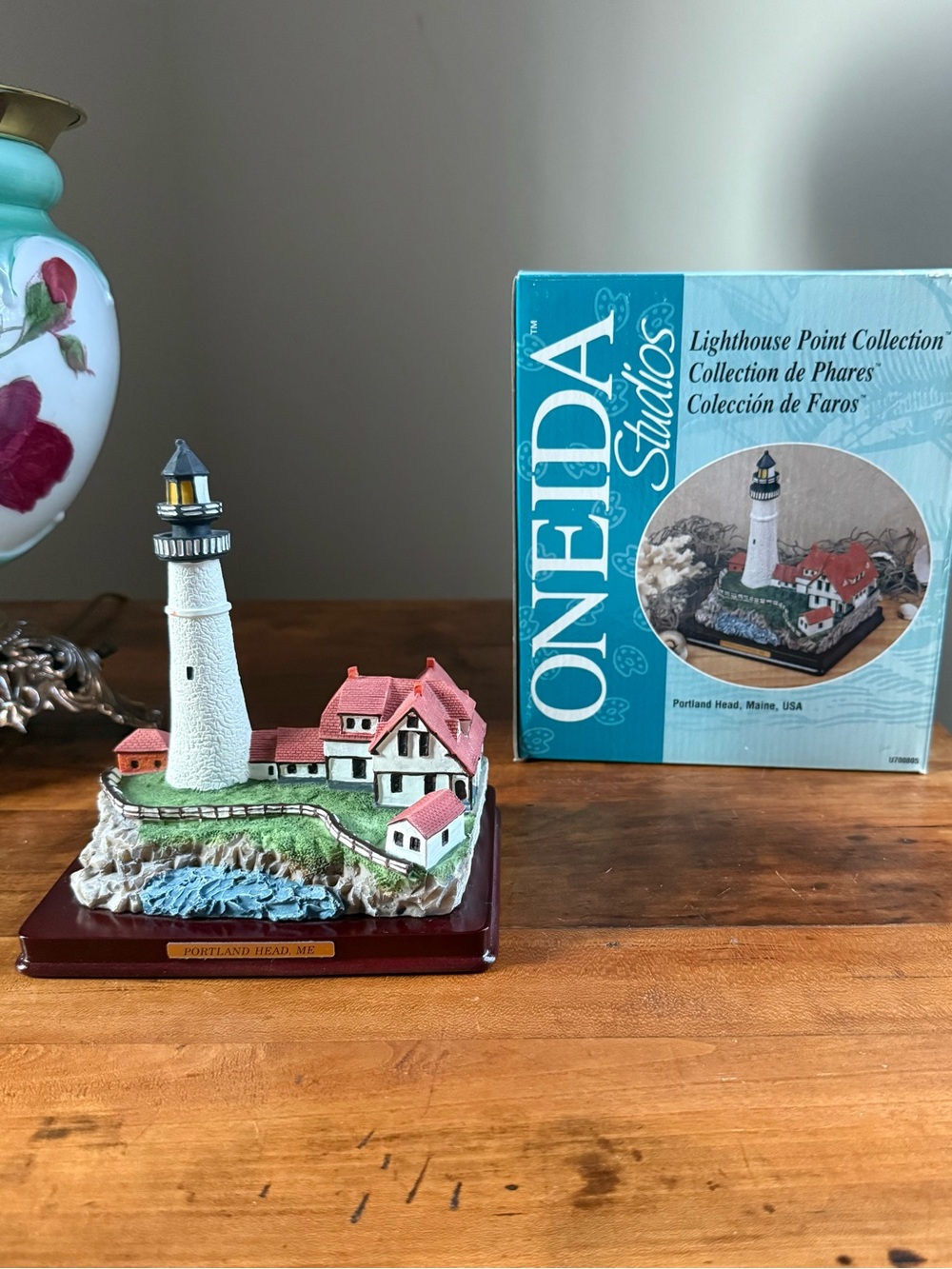 Vintage Oneida Portland Head lighthouse figurine with box hand-painted 1998